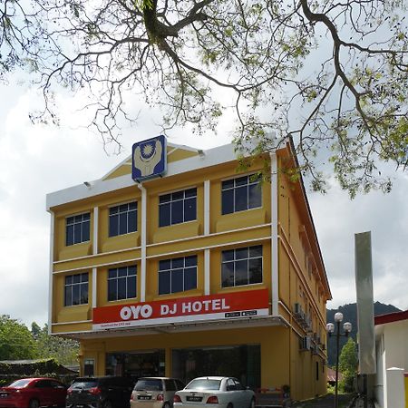 Hotel Dj Palace Lumut Extérieur photo