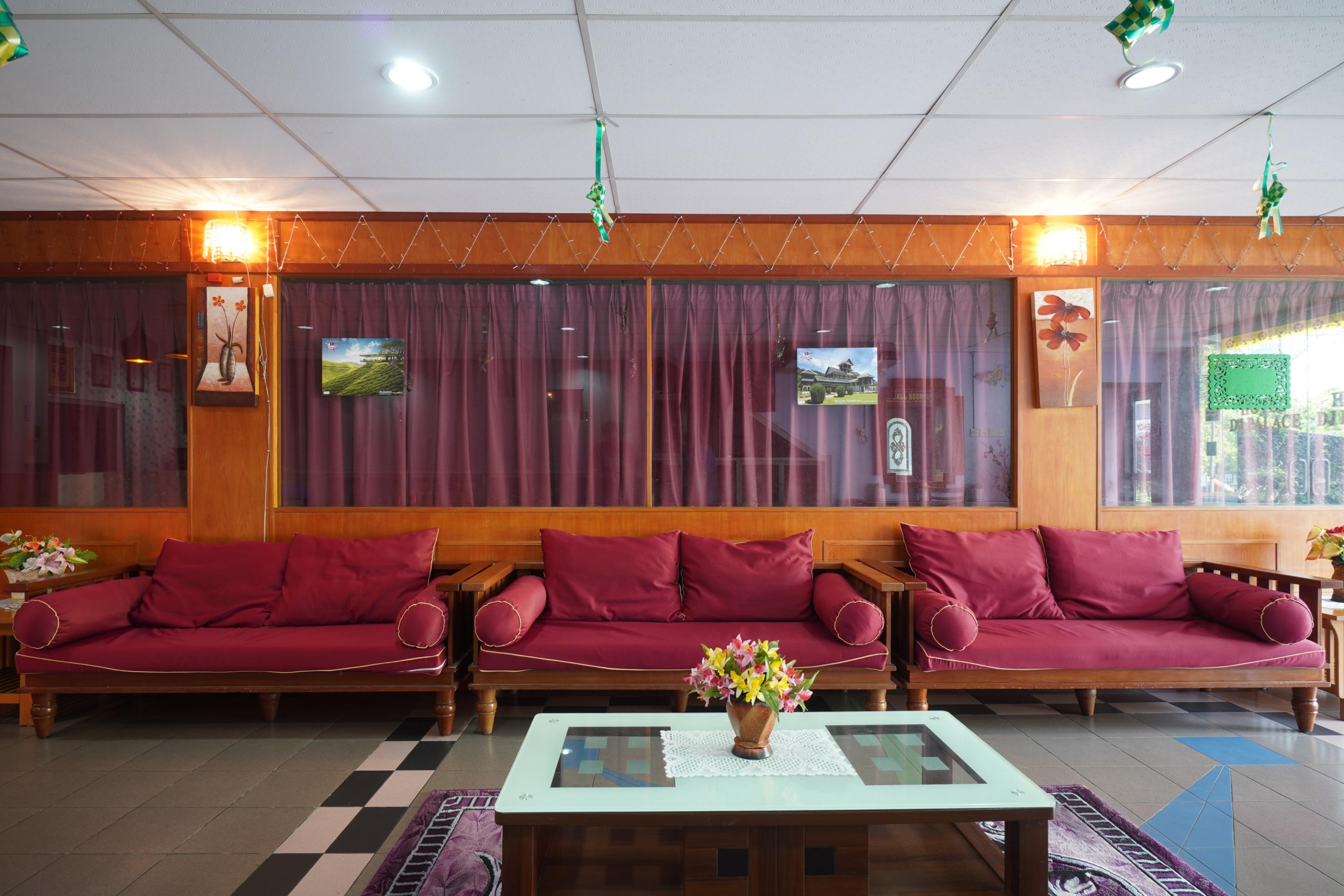 Hotel Dj Palace Lumut Extérieur photo