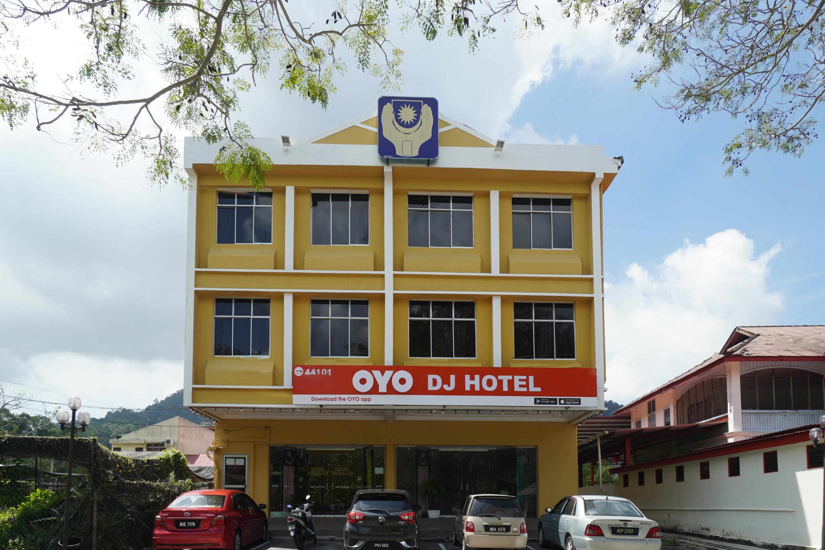 Hotel Dj Palace Lumut Extérieur photo