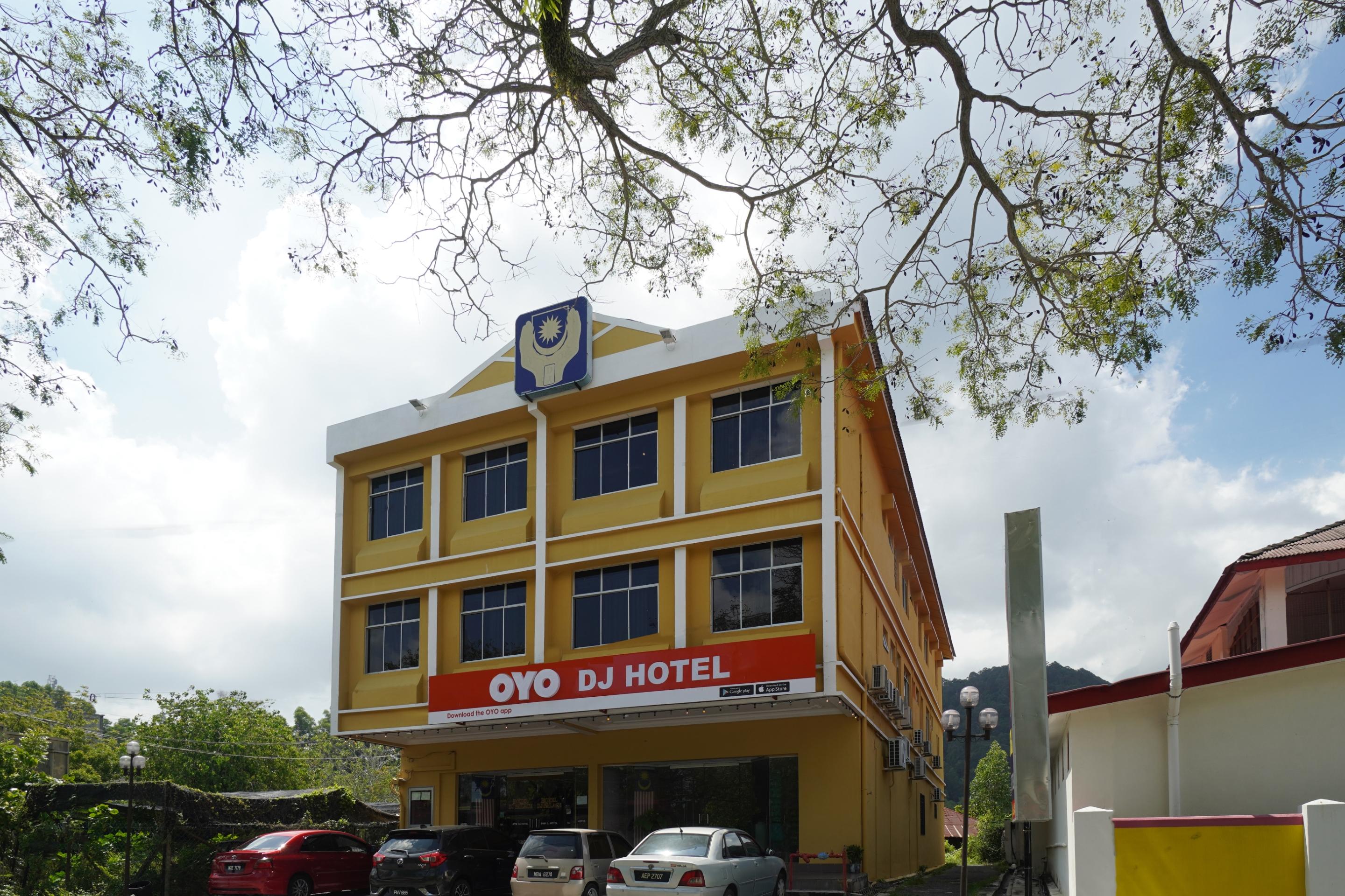 Hotel Dj Palace Lumut Extérieur photo